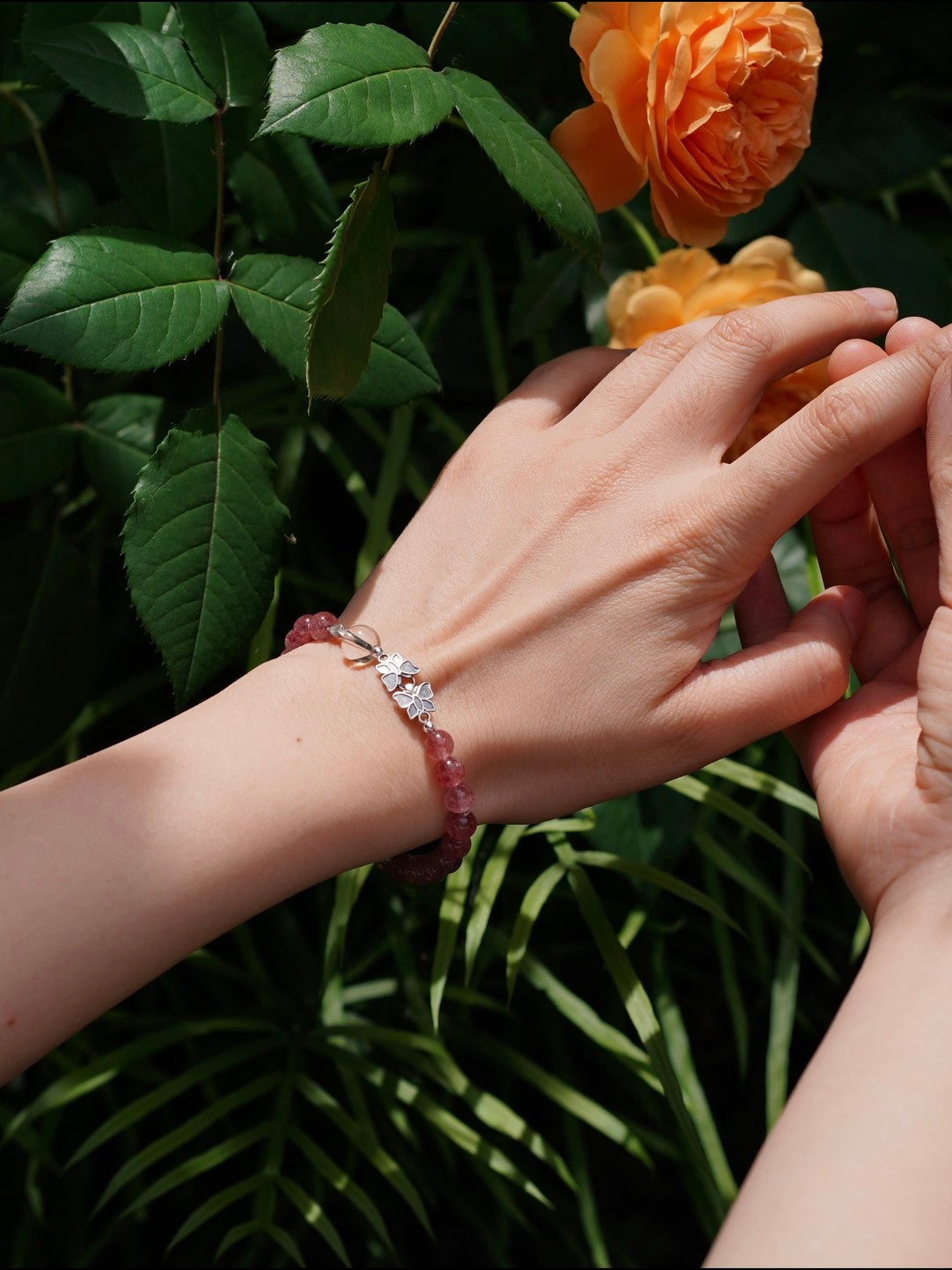 「Chinoiserie」Silver Butterfly Strawberry Crystal Beaded Bracelet