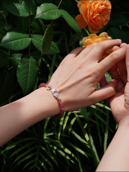 「Chinoiserie」Silver Butterfly Strawberry Crystal Beaded Bracelet