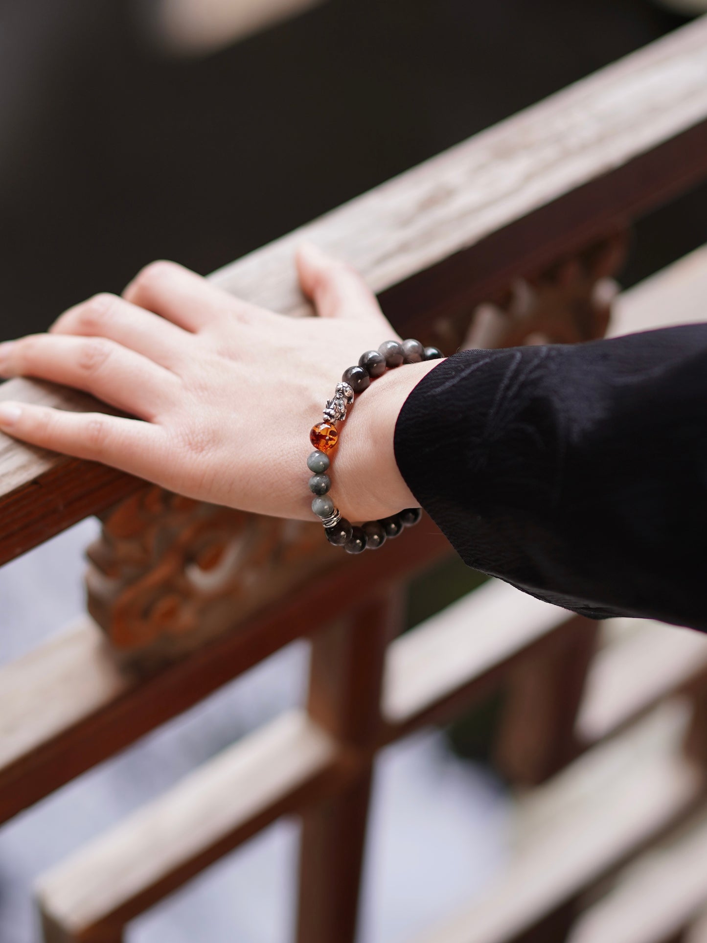 「Chinoiserie」Silver Pixiu Amber Beaded Bracelet