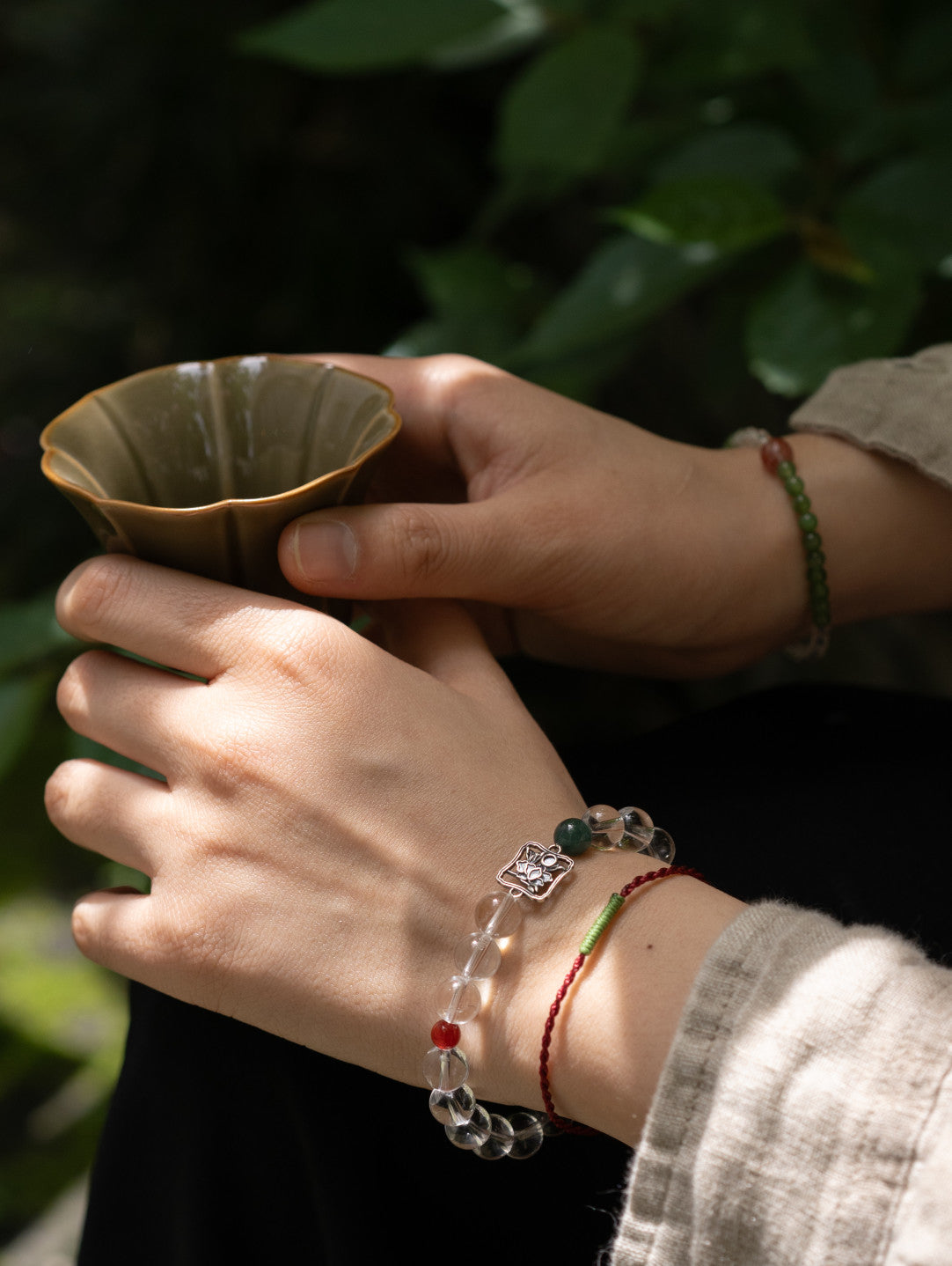 「Chinoiserie」Summer Lotus Crystal Emerald Beaded Bracelet
