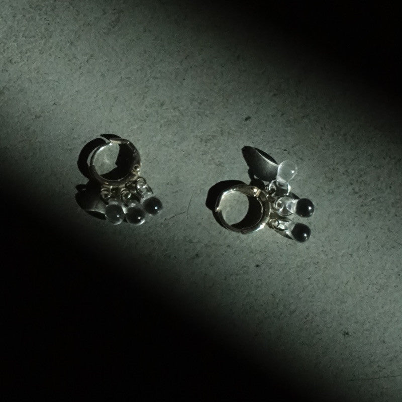 「Chinoiserie」Three Tear Drop Czech Beads Huggie Earrings