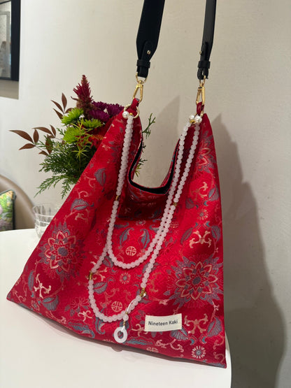 [Chinoiserie] Traditional Lucky Red Beaded Tassel Silk Bag