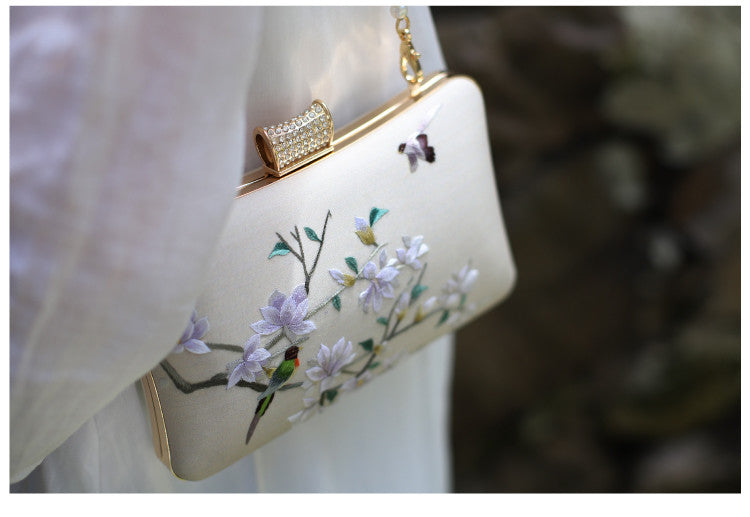 [Chinoiserie] White Magnolia Double Side Embroidery Clutch Bag