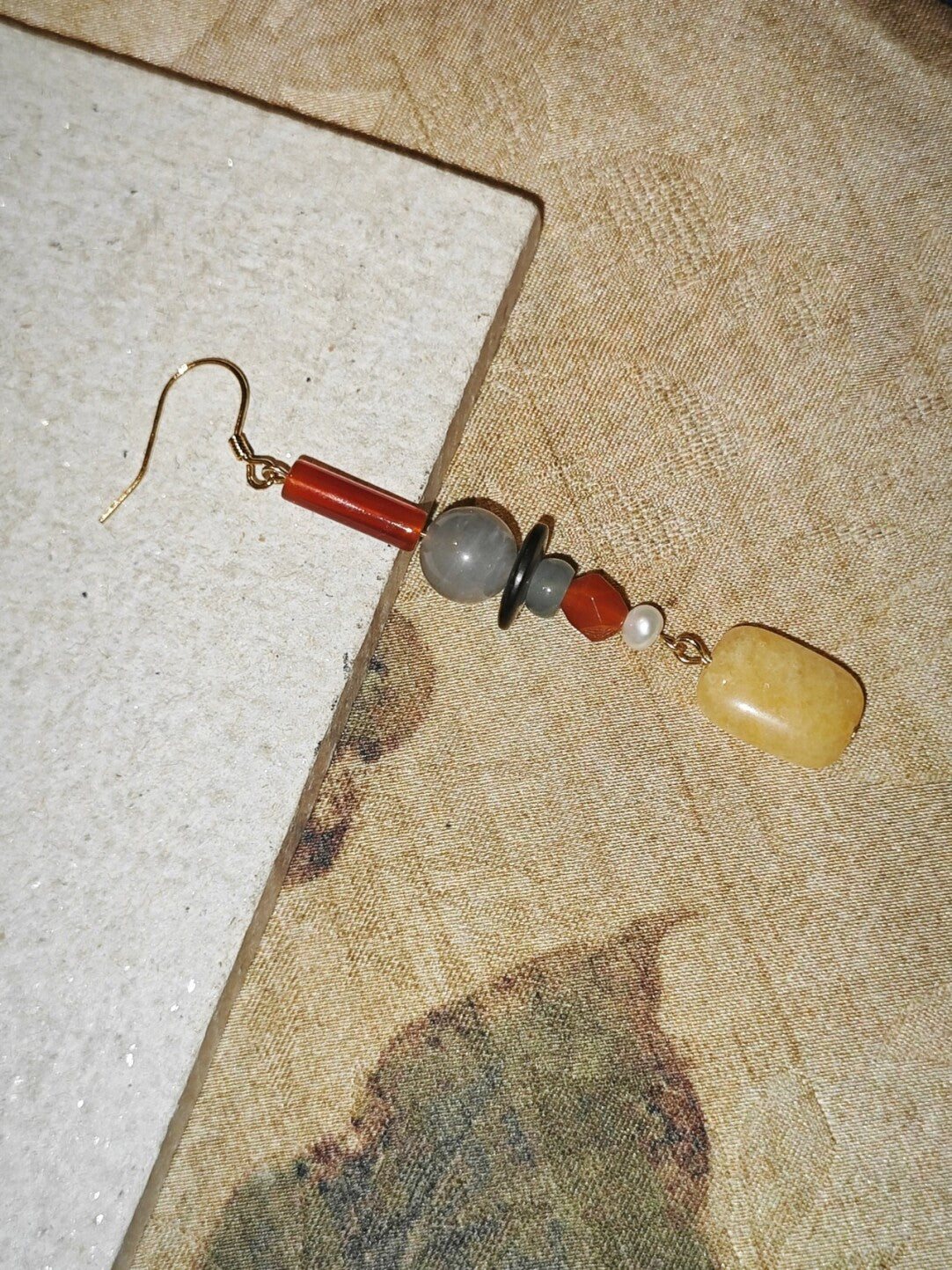 「Chinoiserie」 Yellow Sugar Natural Stones Beaded Drop Earrings