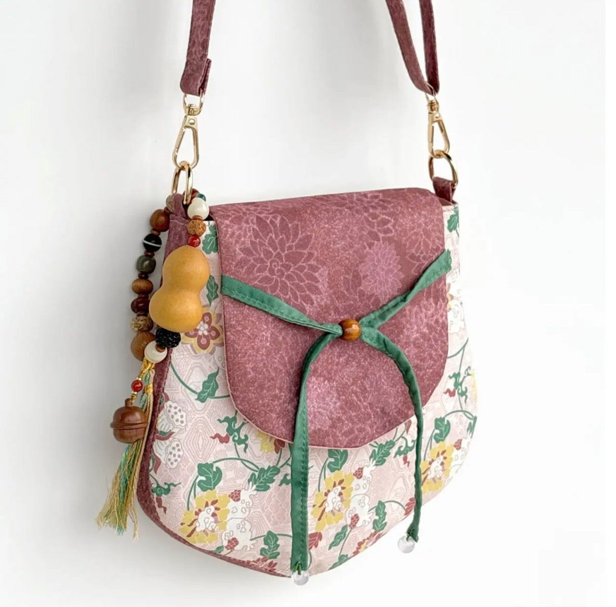 [Chinoiserie] Classic Pattern Pentagonal Flap Crossbody Bag