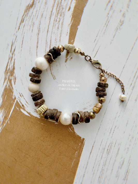Coconut Pearl Beaded Bracelet