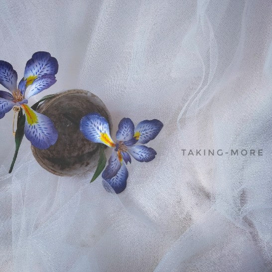 Cowhide Iris Brooch