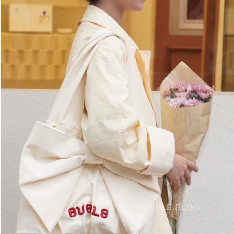 Cream Bow Shoulder Bag