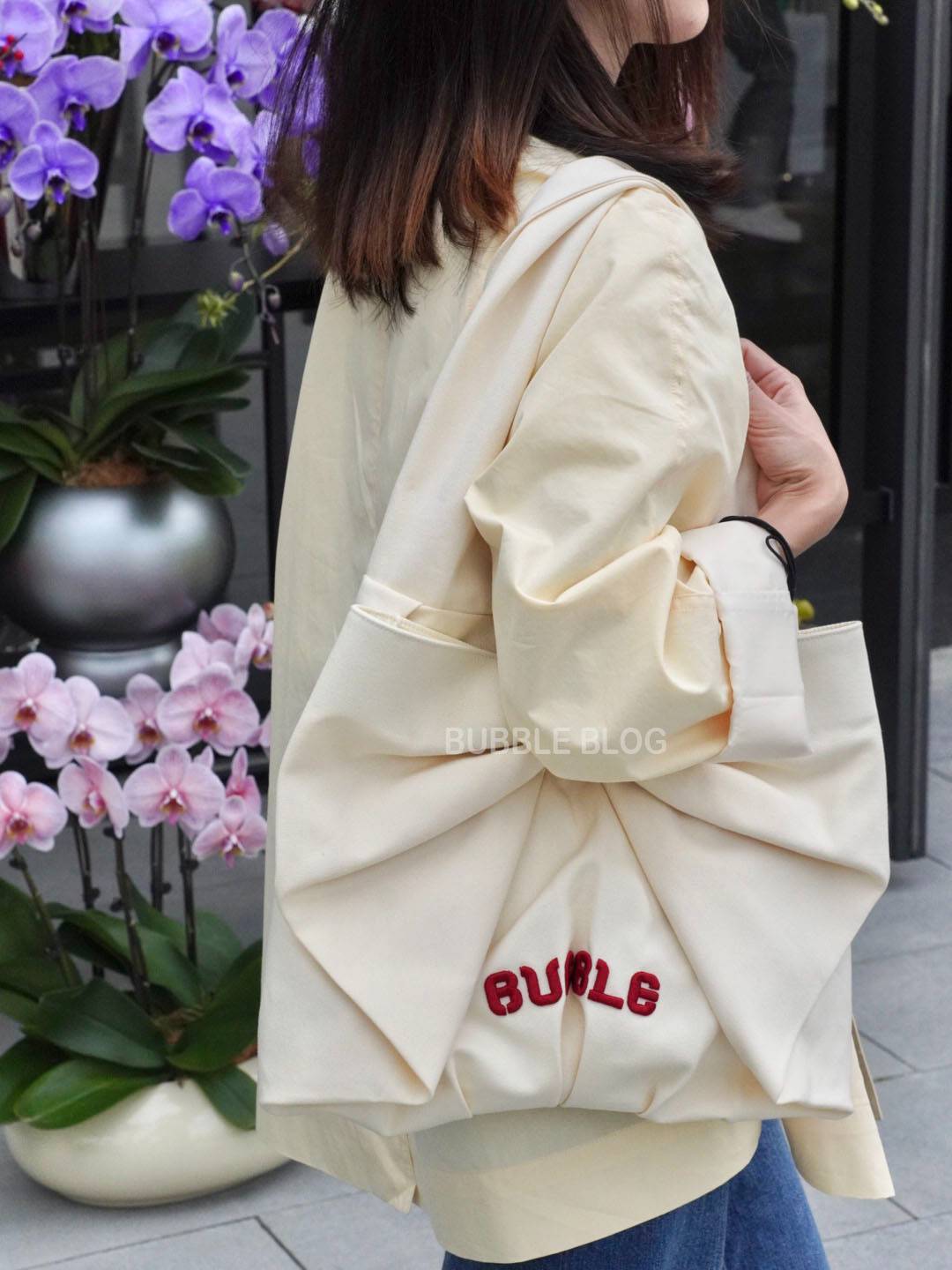 Cream Bow Shoulder Bag