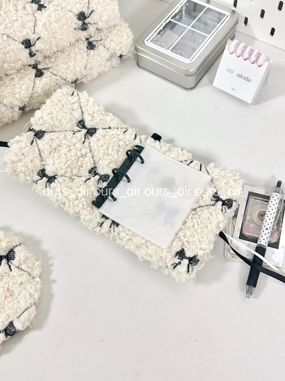 Cute Black-Beige Bow Plush Card Organizer