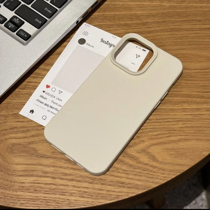 Elegent Green Jade Beaded Pendant With Phone Case