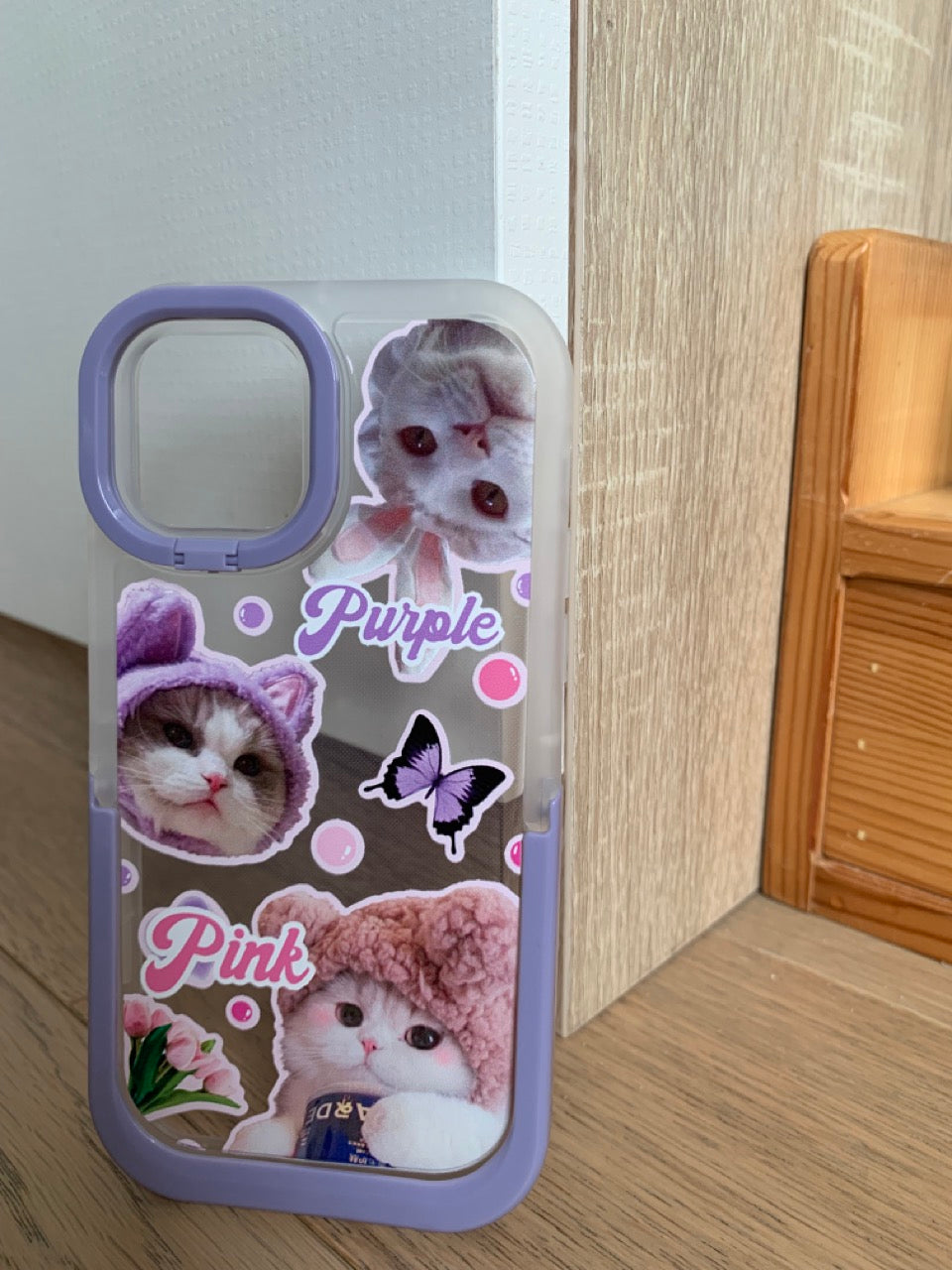 Cute Cats Printed Stand Phone Case