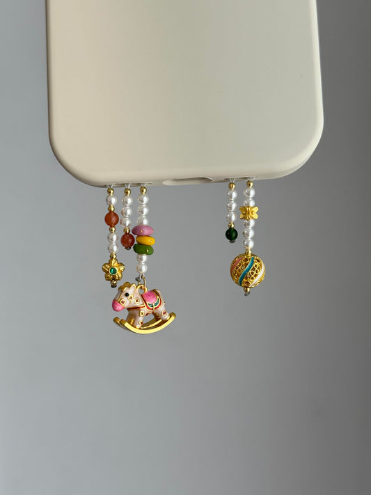 Cute Rocking Horse Beaded Pendant With Phone Case
