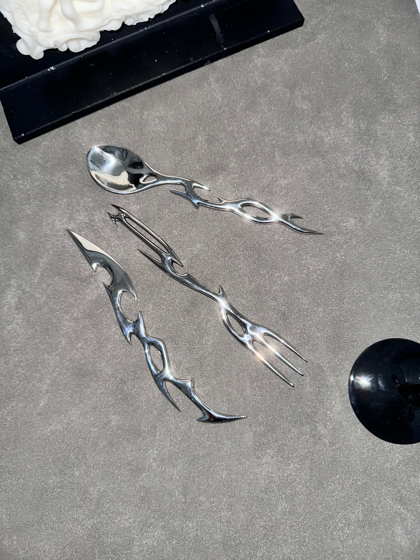 Cyber Rune Futuristic Design Cutlery