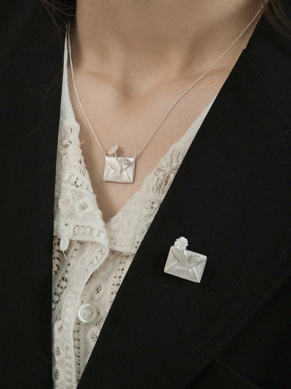 Daisy‘s Letter Silver Necklace