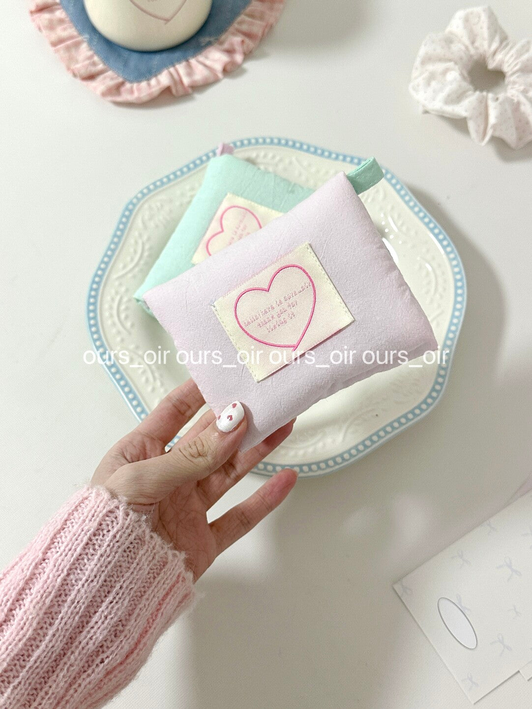 Dopamine Foldable Card Organizer Pouch