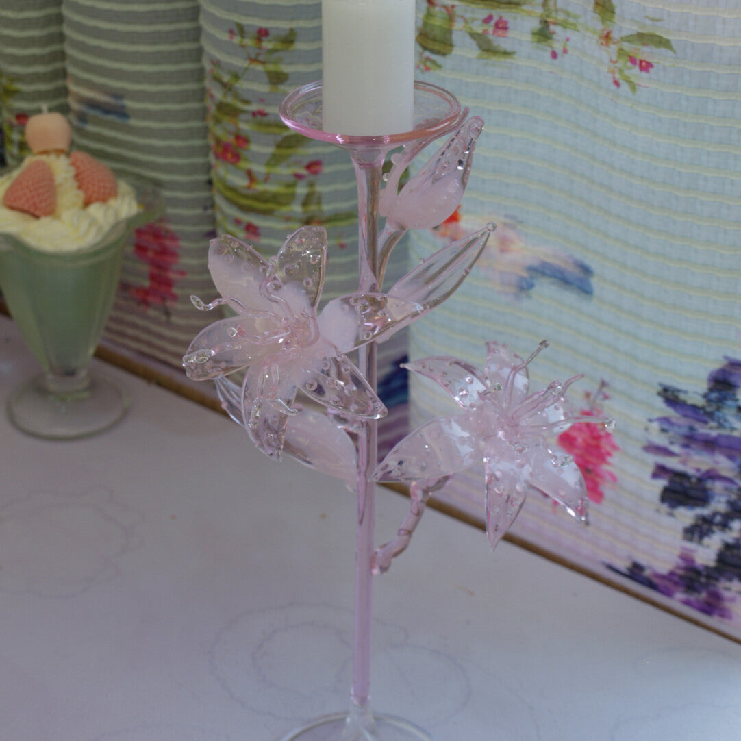 Dreamy Glass Lily Candle Holder