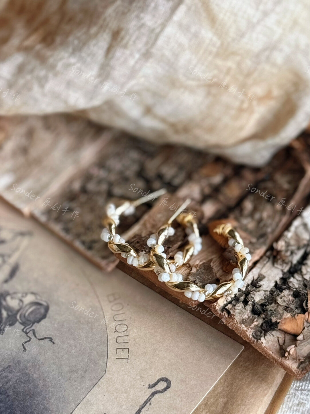 Echo Shell Pearl Wire Earrings