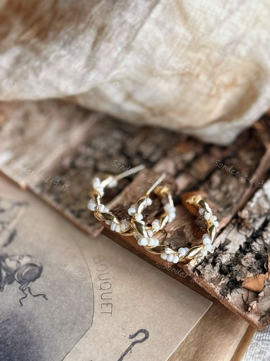 Echo Shell Pearl Wire Earrings