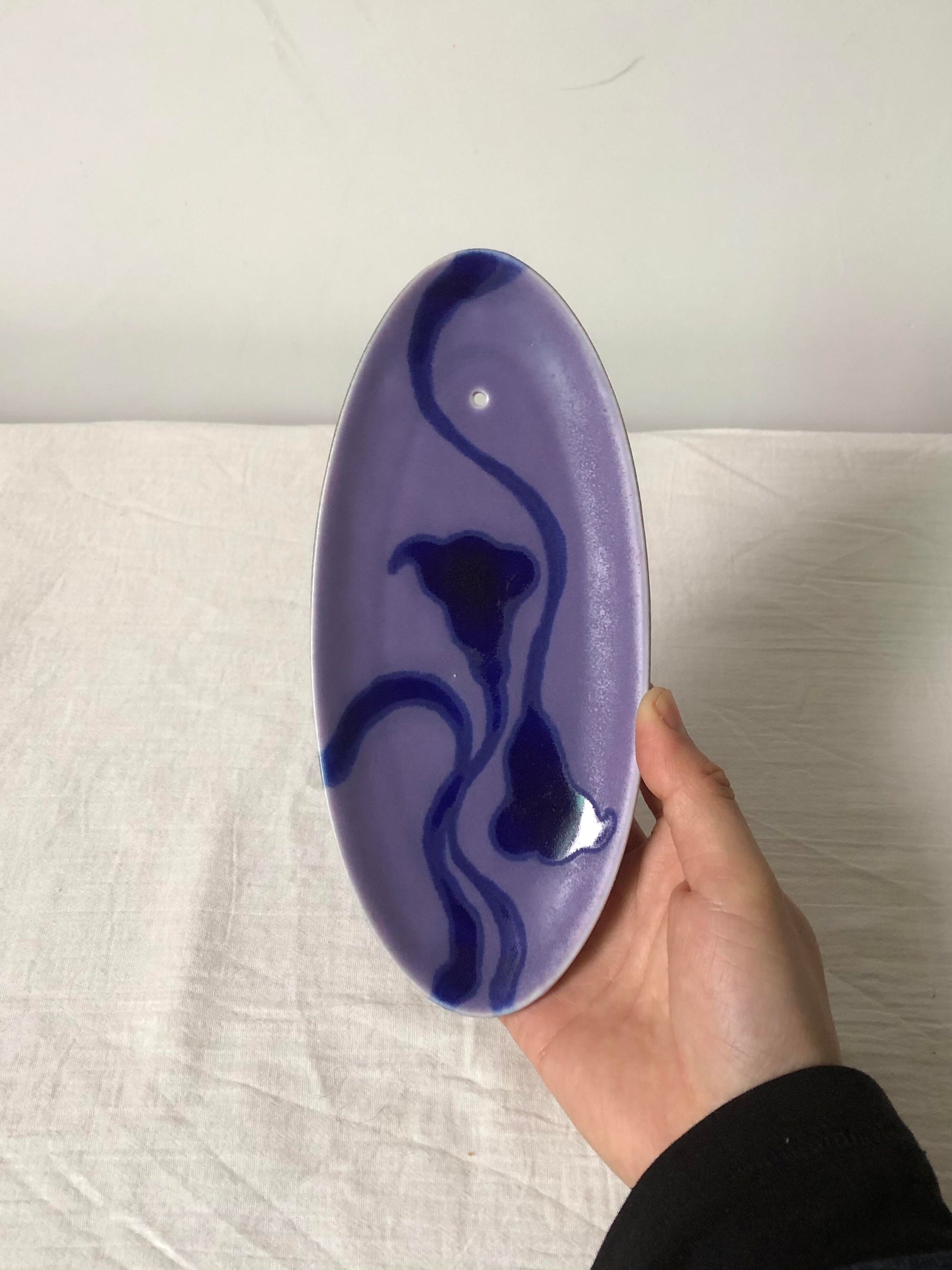 “Echo” Artistic Incense Holder | Plate | Three Fleas