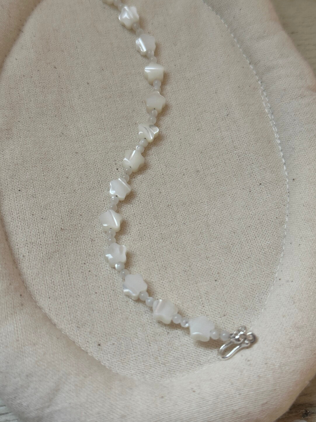 Floating Light Flower Shell Bead Bracelet