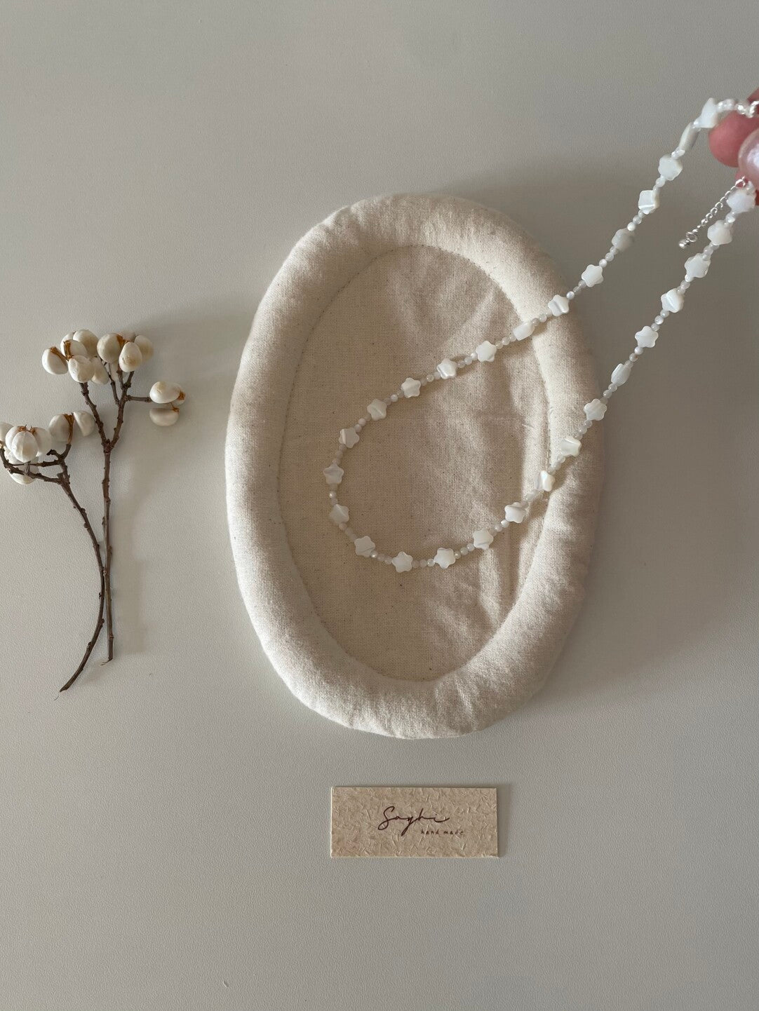 Floating Light Flower Shell Bead Necklace