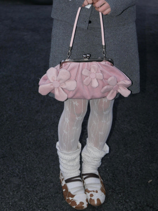 Floral Appliqué Kiss Lock Shoulder Bag