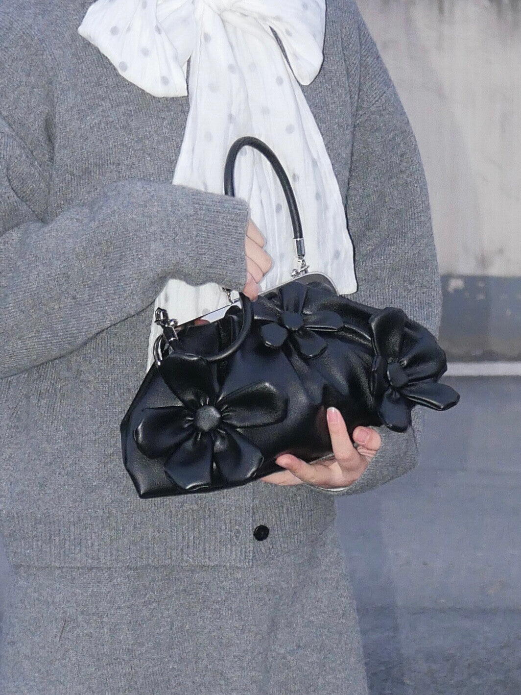 Floral Appliqué Kiss Lock Shoulder Bag