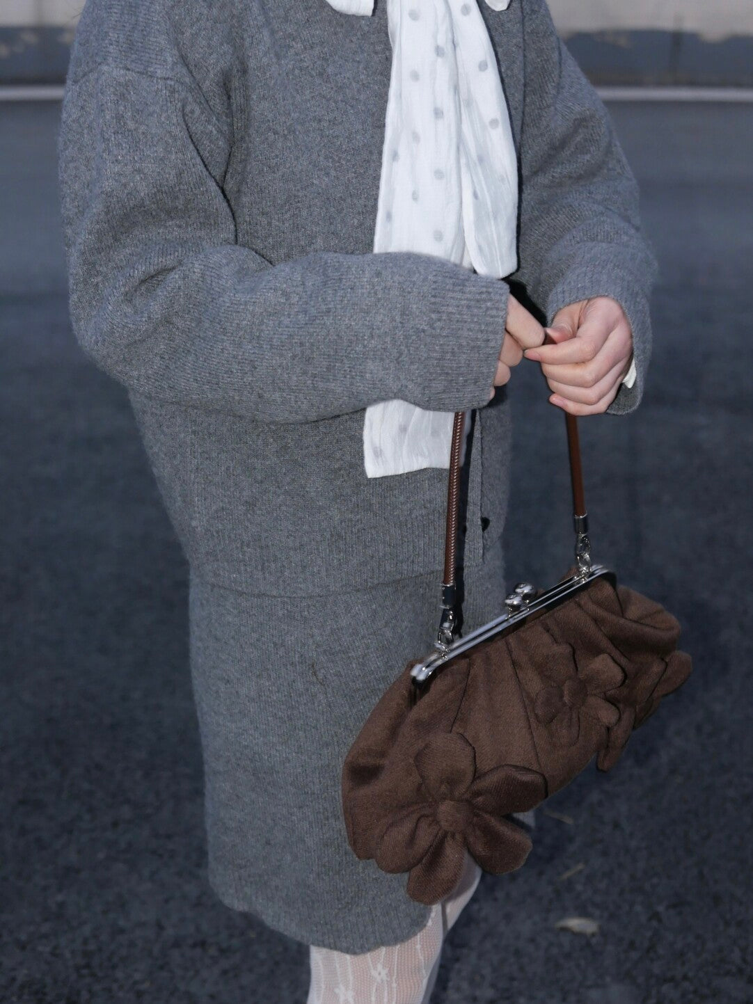 Floral Appliqué Kiss Lock Shoulder Bag