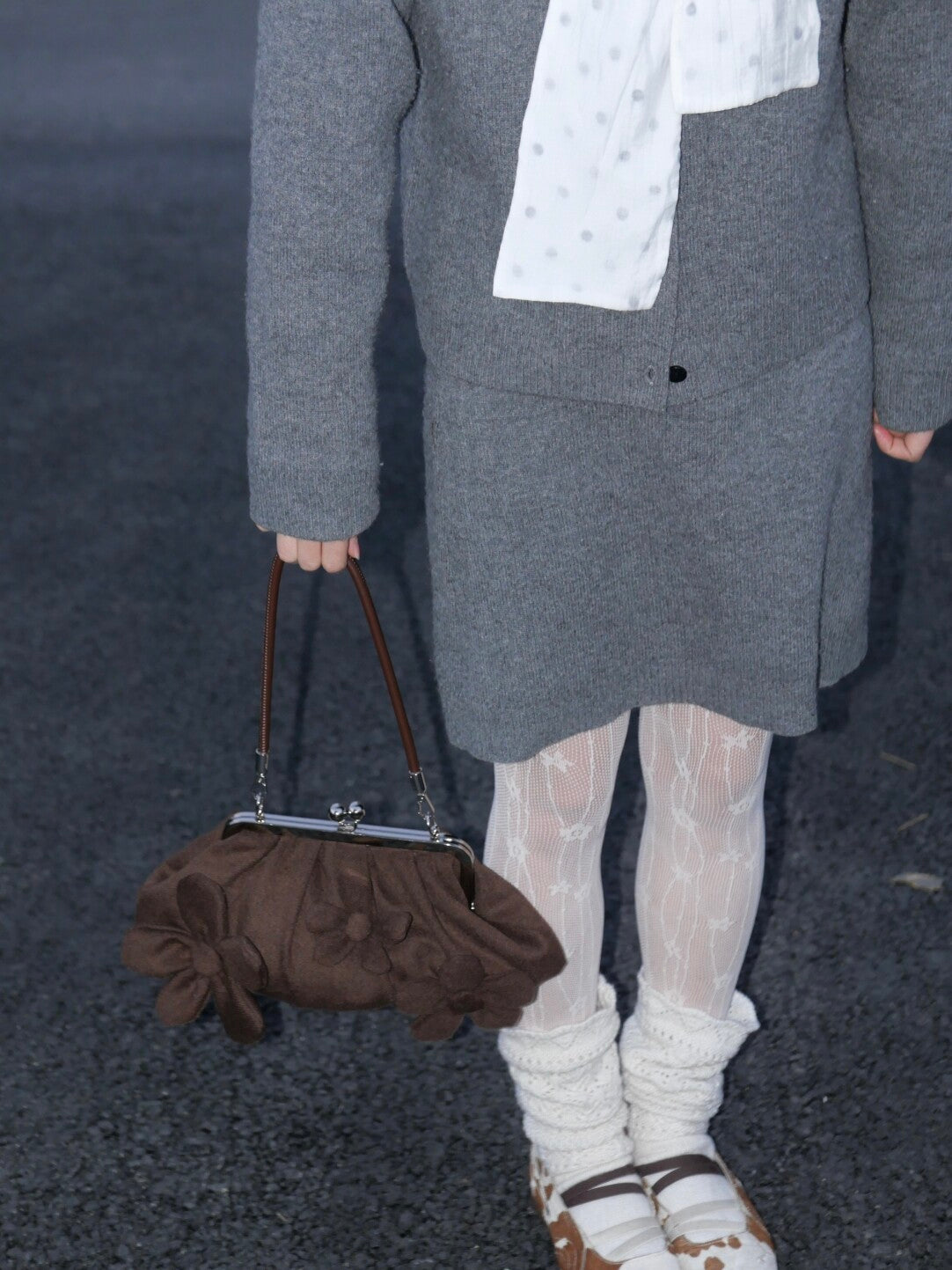 Floral Appliqué Kiss Lock Shoulder Bag