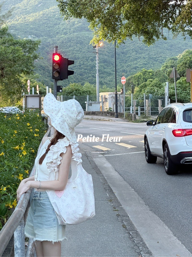 Floral Ruffles Vacation Bucket Bag