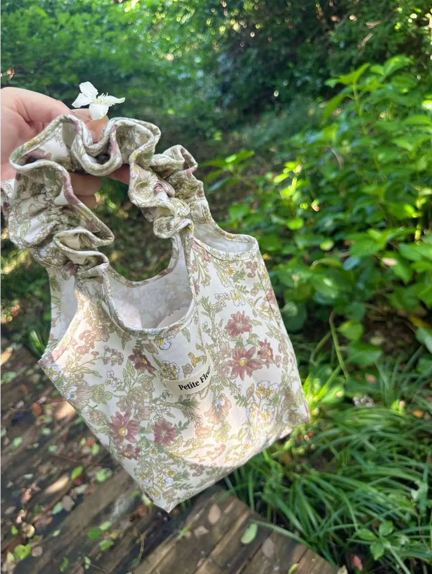 Floral Vacation Bucket Bag