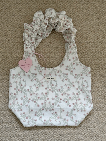 Floral Ruffles Vacation Bucket Bag
