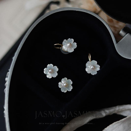 Flower Pearl Earrings