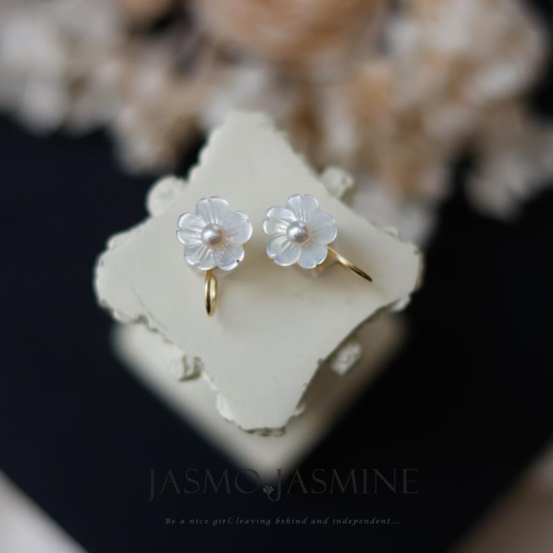 Flower Pearl Earrings