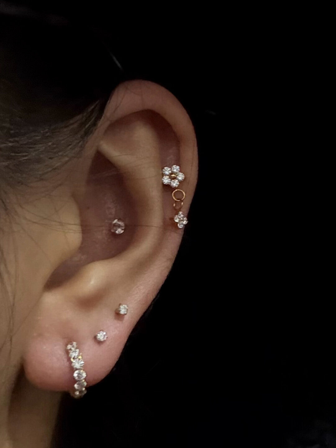 Flower Threaded Screw Flat Black Earring