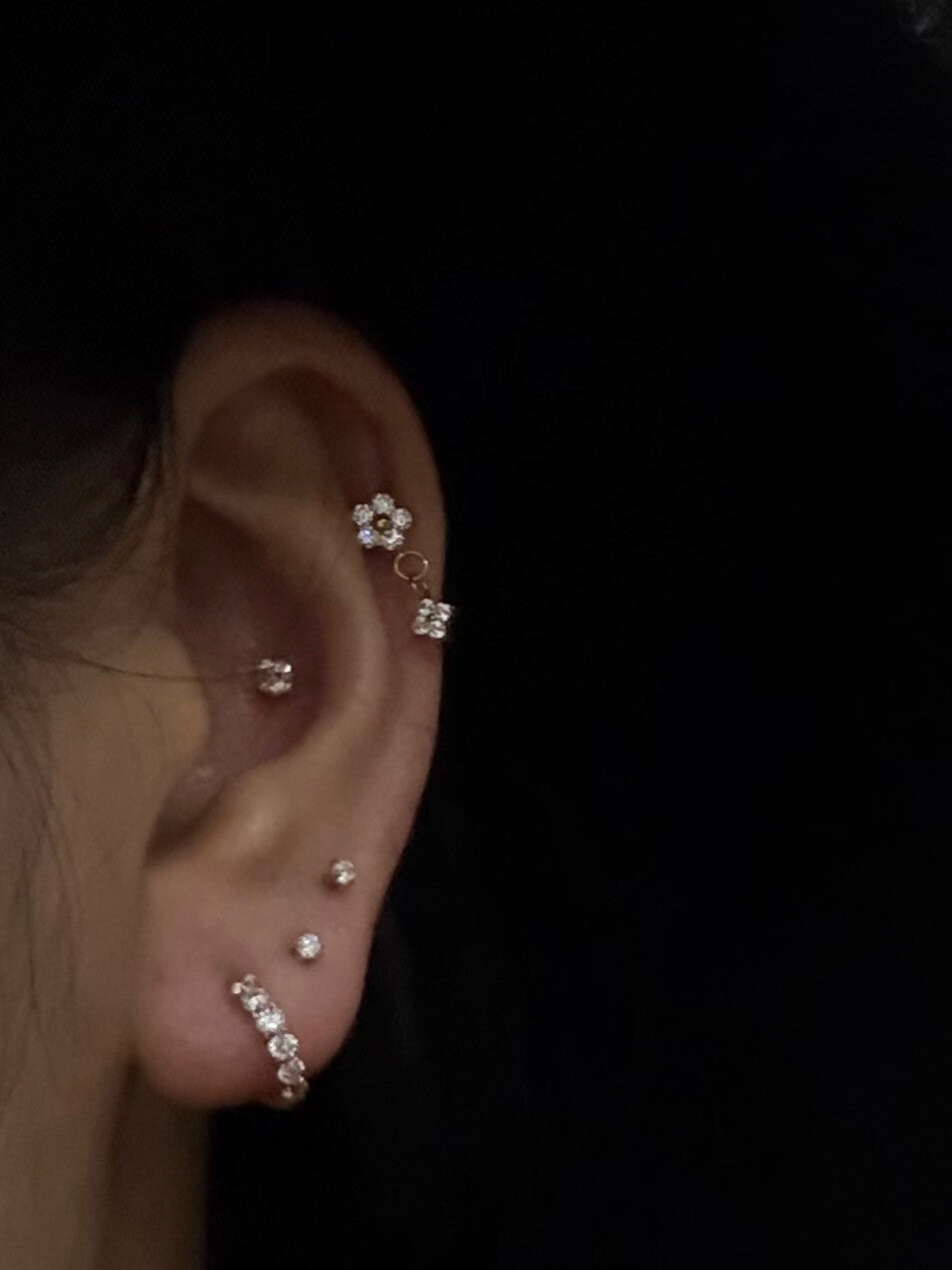 Flower Threaded Screw Flat Black Earring