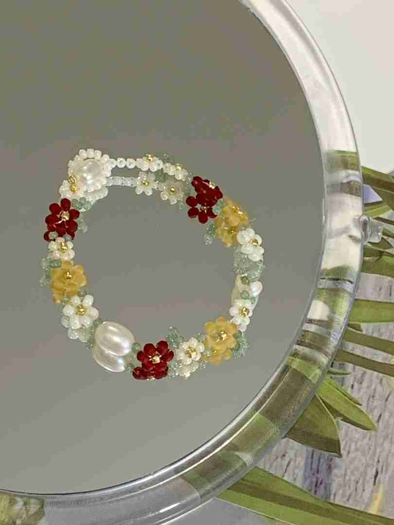 Gardenia and Red Beaded Bracelet