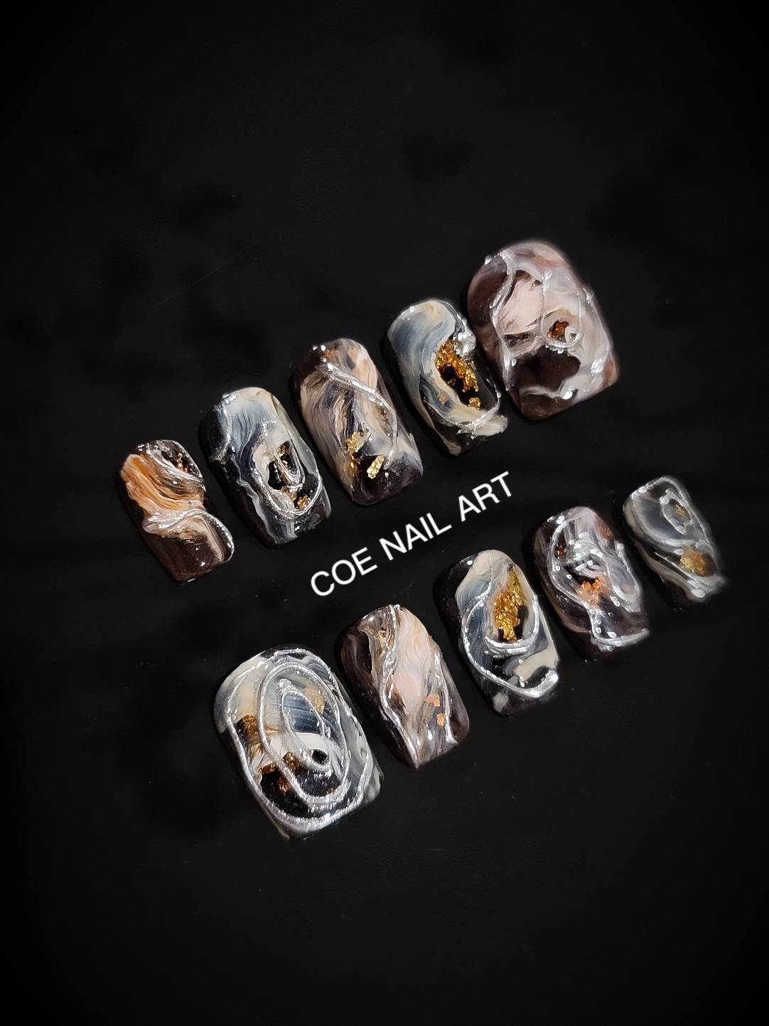 Golden River Press On Nails Set