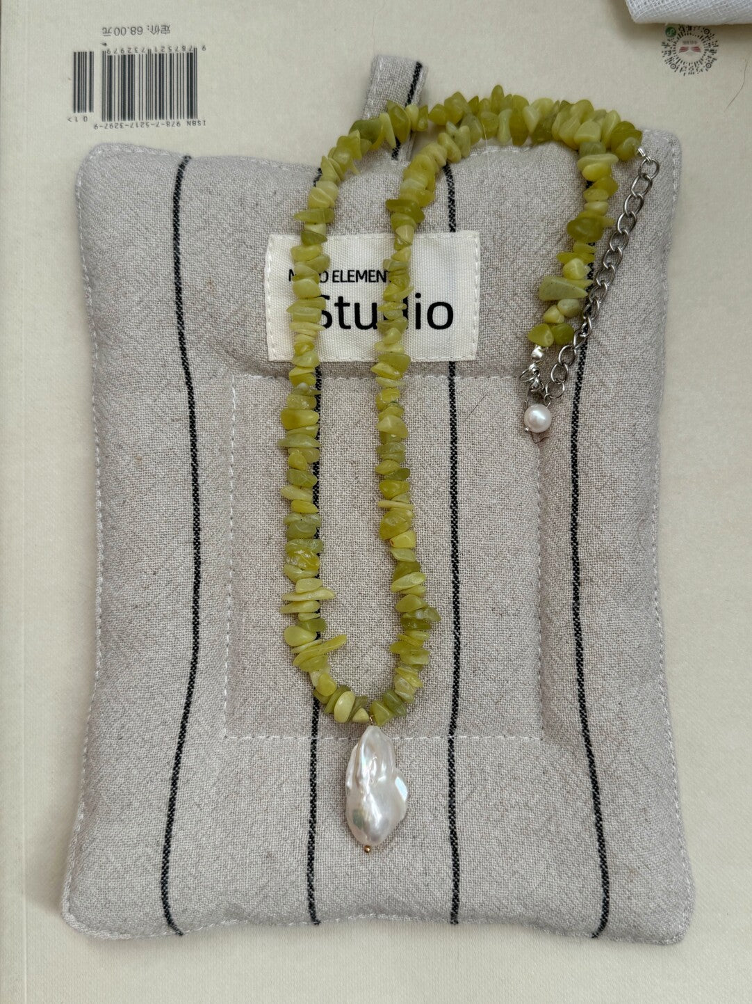 Green Natural Stones Pearl Beaded Necklace