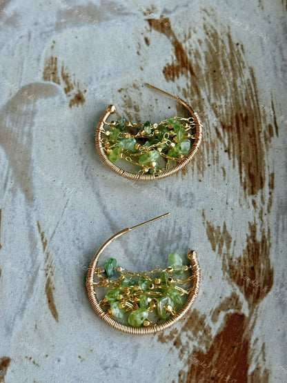 Green Quartz Irregular Winding Earrings