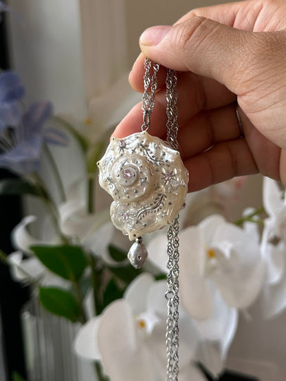 Handmade Starry Conch Necklace
