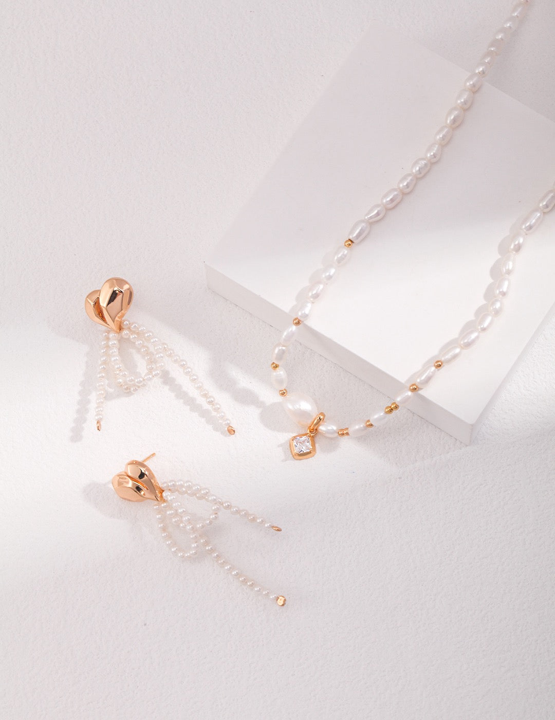 Heart Beaded Bow Pearl Earrings