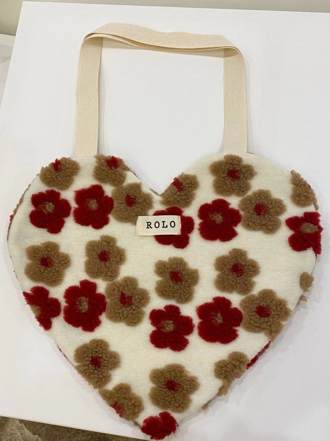 Heart Shape Flower Lambswool Bag