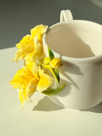 Yellow Lily Ceramic Cup