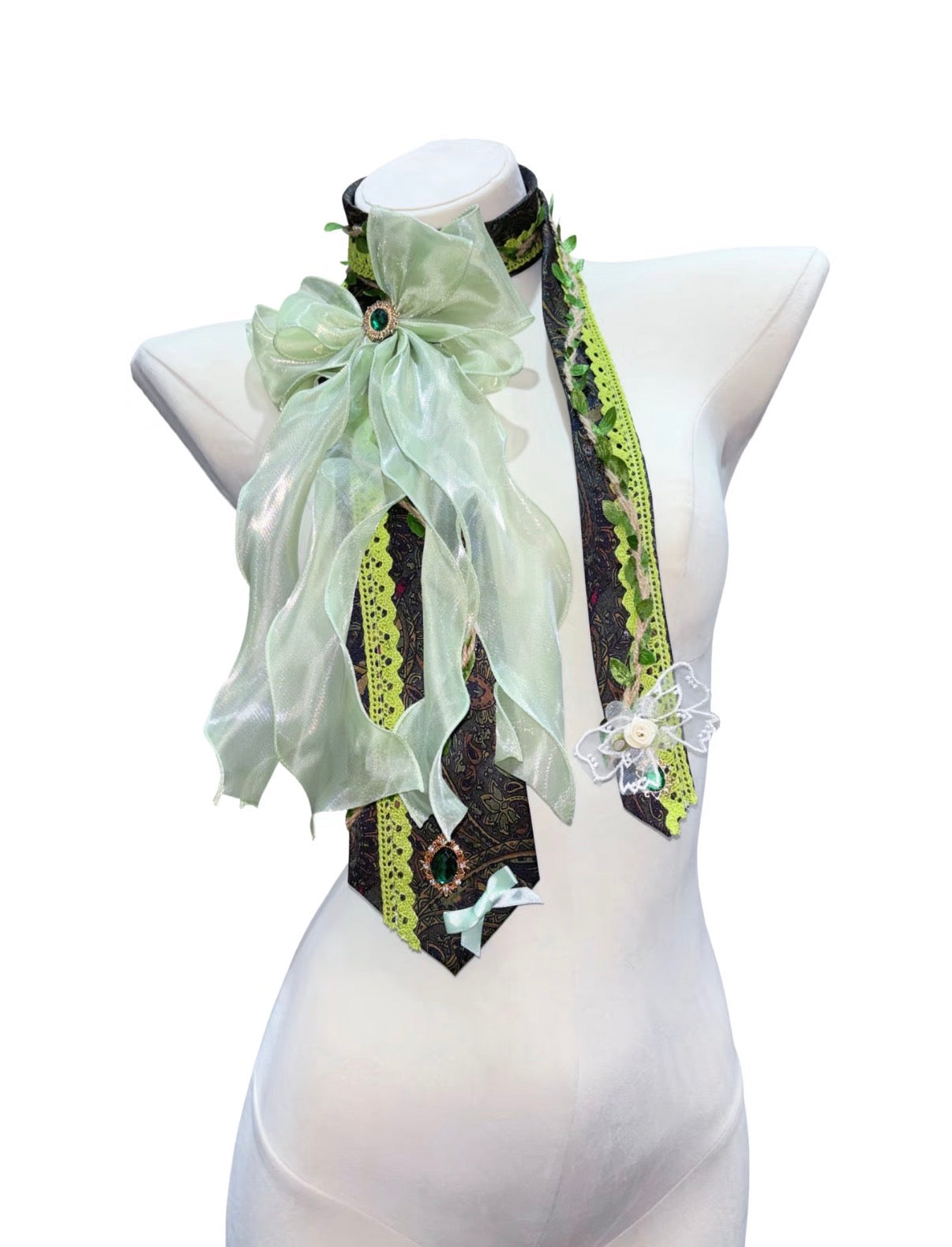 Maximalist Vintage Handmade Bow Lace Tie