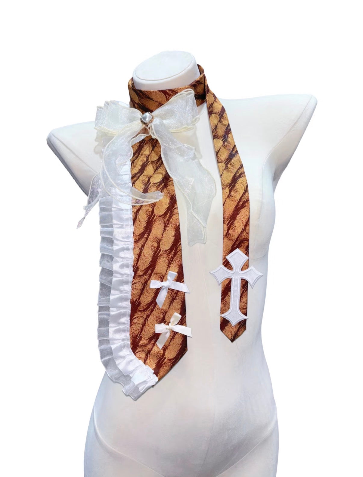 Maximalist Vintage Handmade Bow Lace Tie