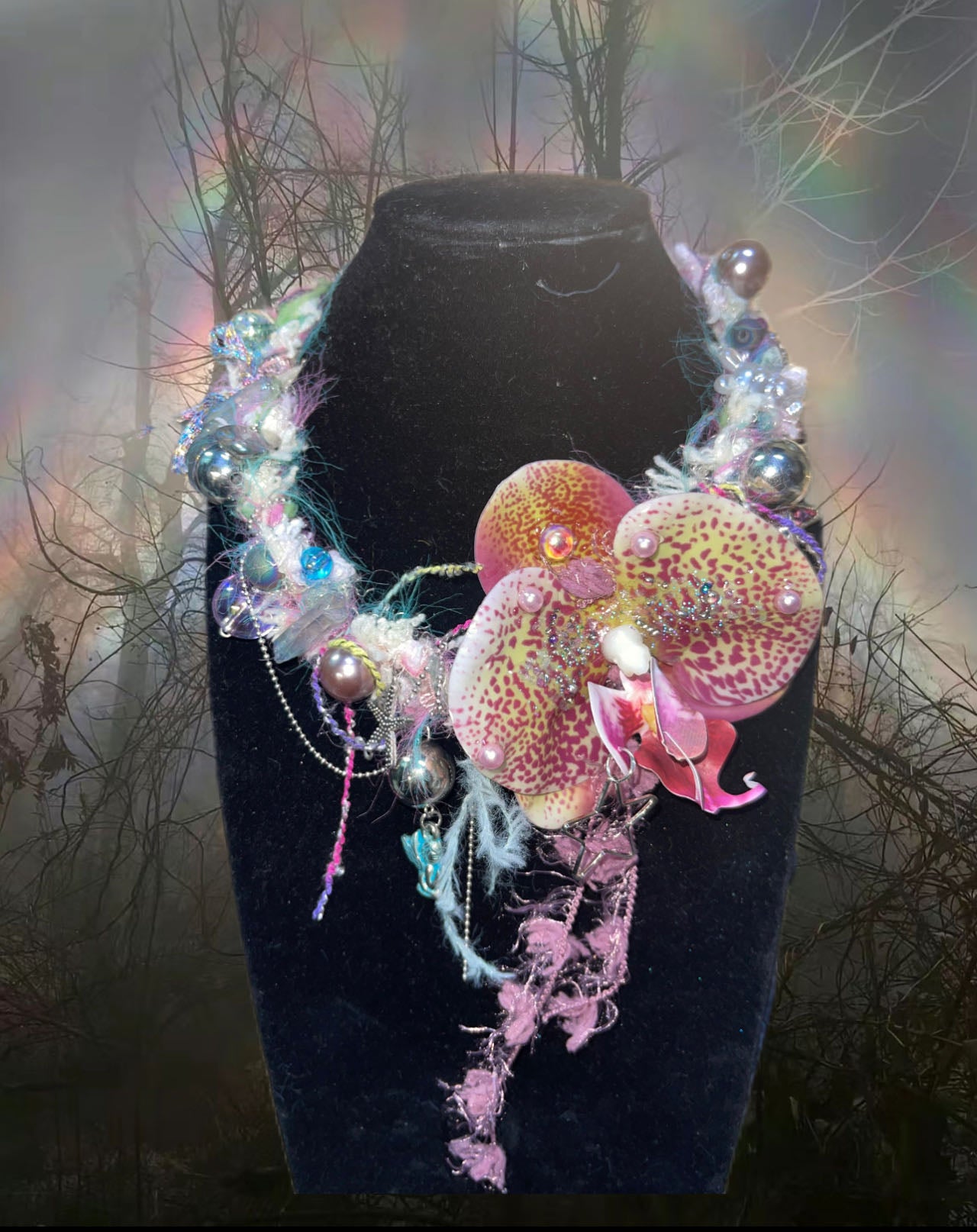 Iris Party Choker