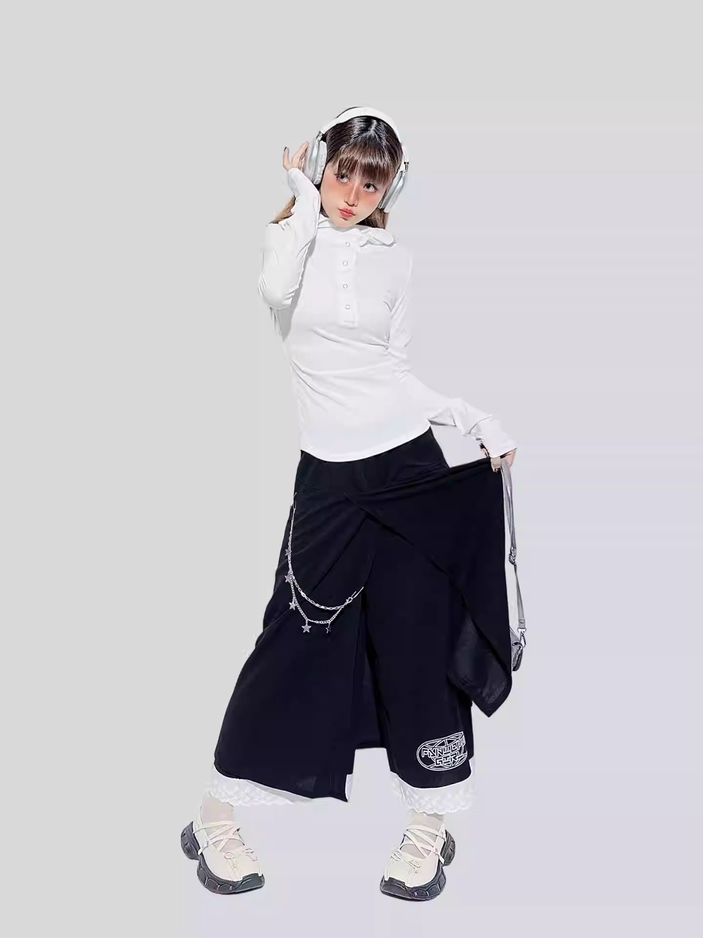 Lace Trim Chain Detail Skirt-Pants