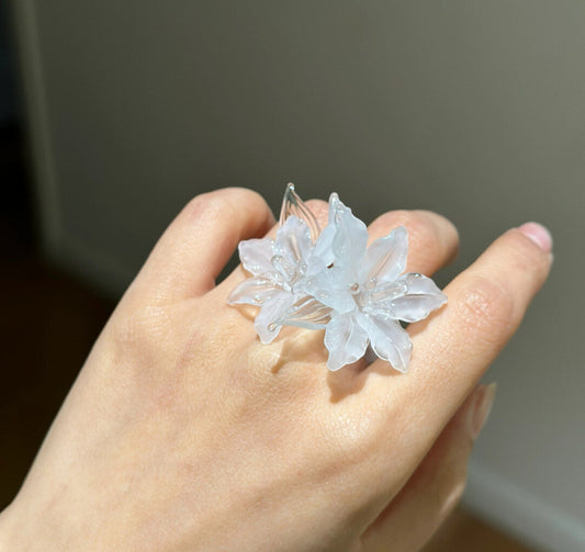 Flamework Glass Lily Ring